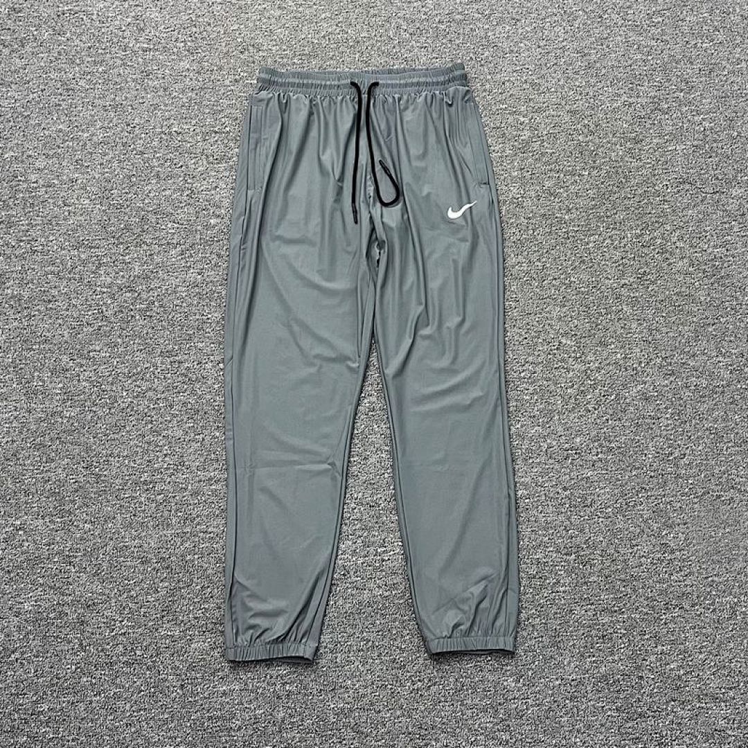 Tech Fleece Hoodie V130
