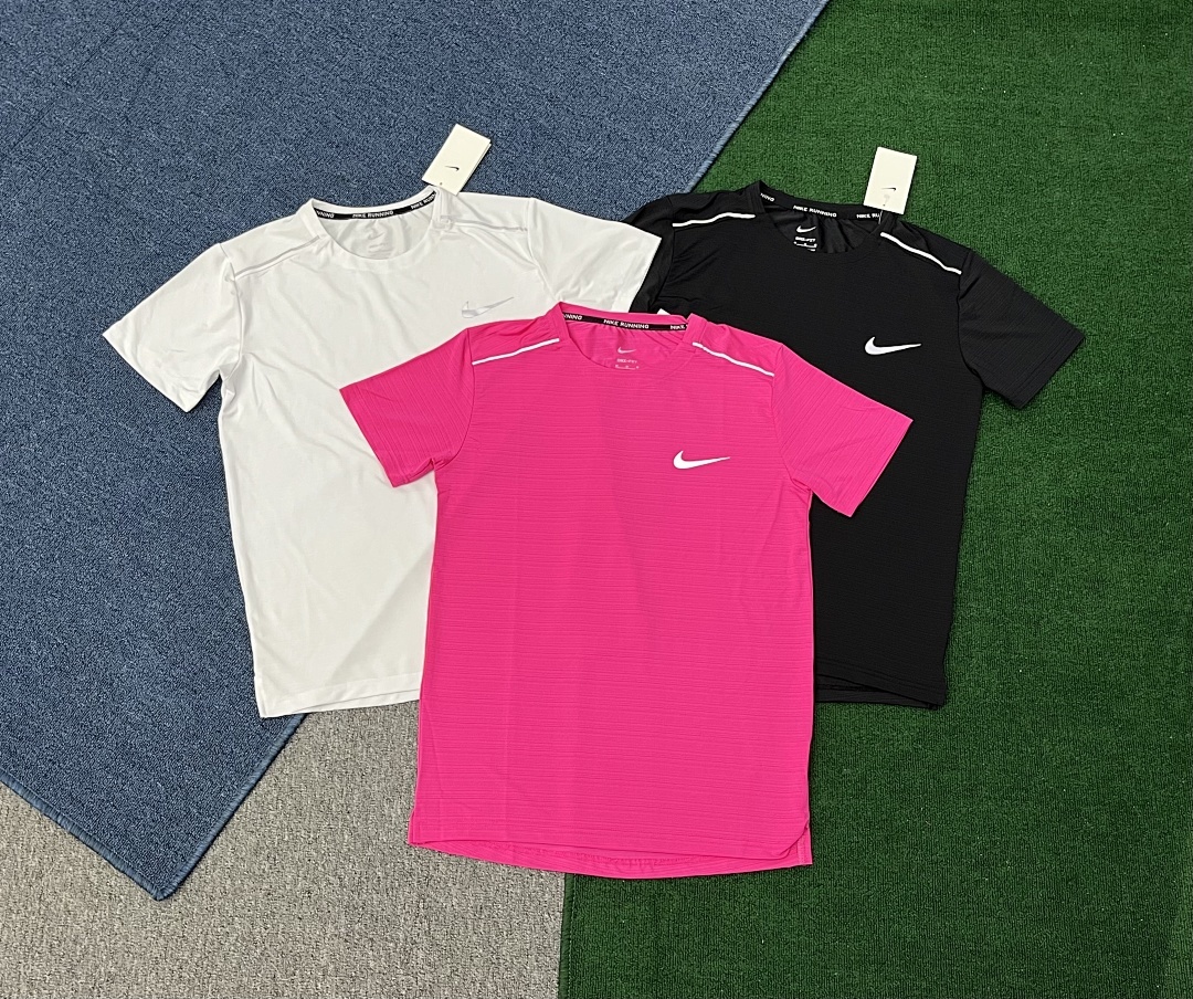 Essential Sport Tee V175