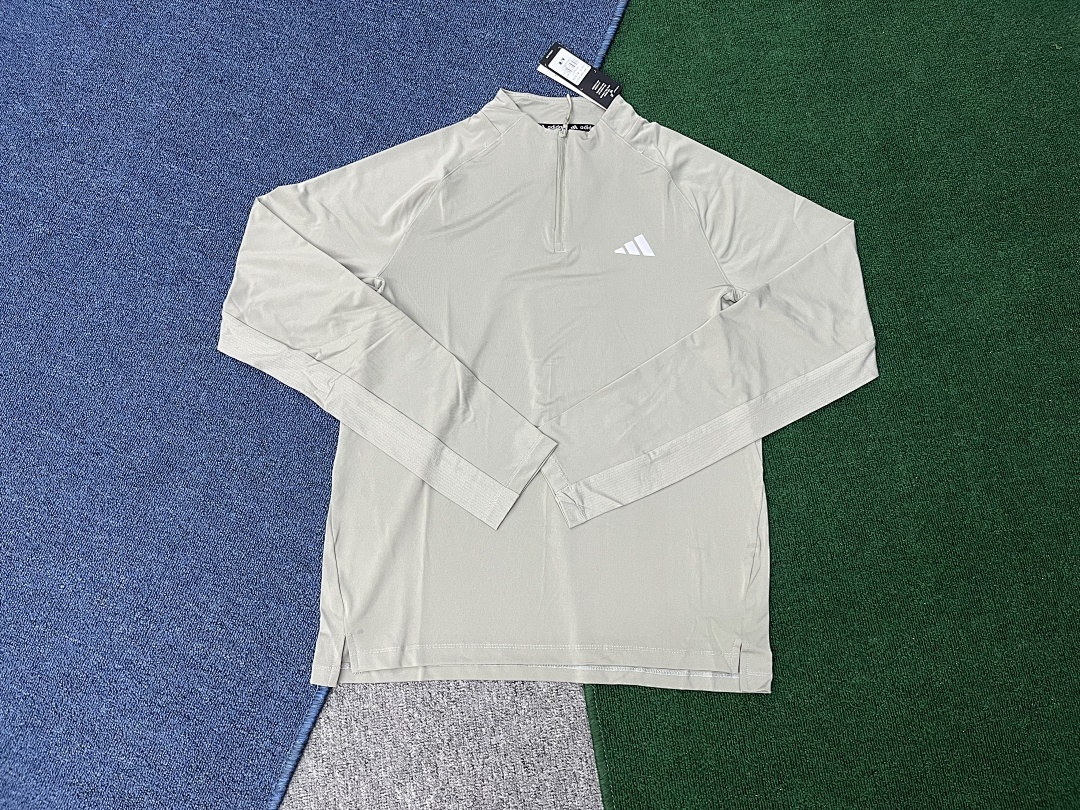 Sportswear Club Tee V185